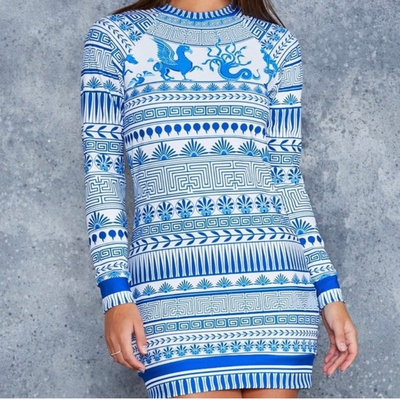 Black Milk Olympus Long Sleeve Sweater Dress Medusa size Large - Picture 3 of 10